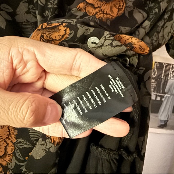 Disturbia black rose floral short sleeve viscose button up belted midi dress - Picture 9 of 9